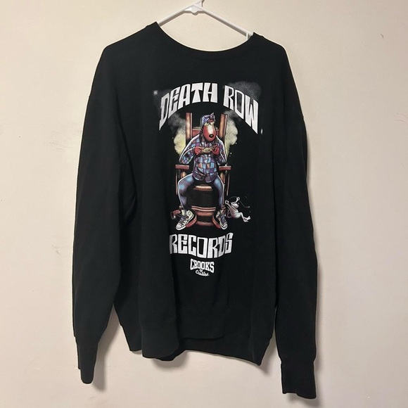 Graphic Sweater - Picture 4 of 5